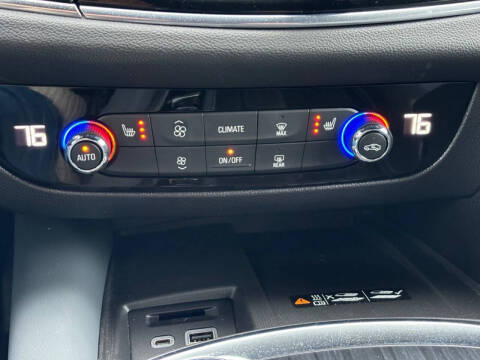 2024 Buick Enclave Essence