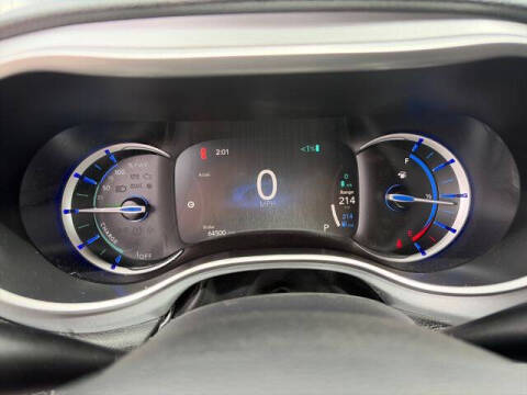 2024 Chrysler Pacifica Plug-In Hybrid Select