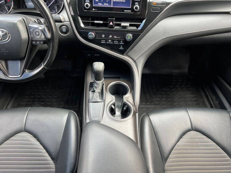 2021 Toyota Camry SE Nightshade