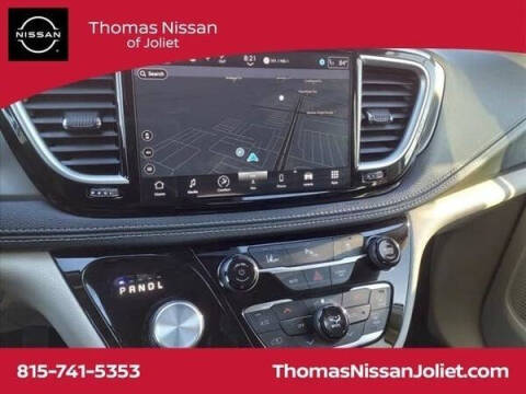 2024 Chrysler Pacifica Plug-In Hybrid Select