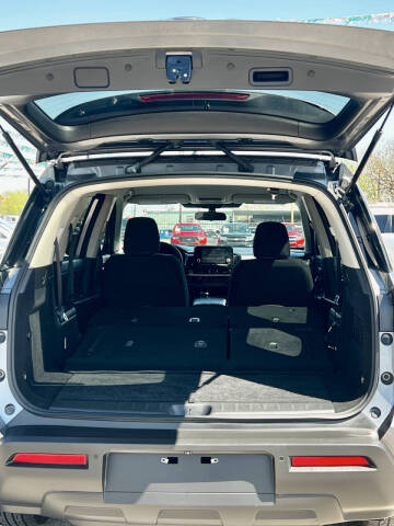 2022 Nissan Pathfinder S