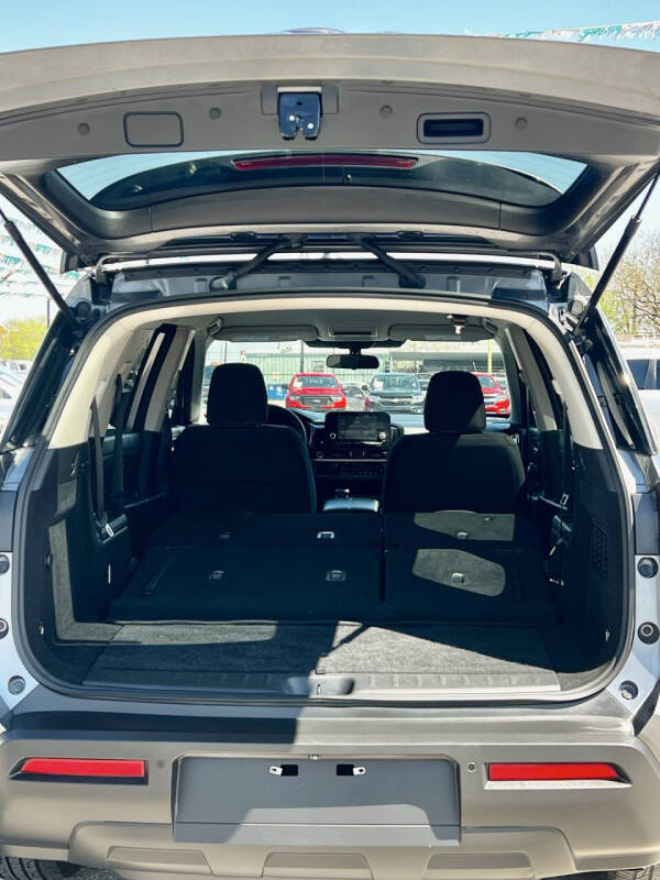 2022 Nissan Pathfinder S