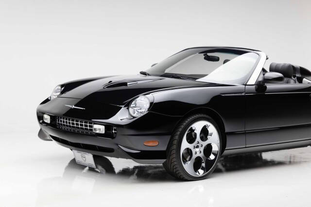 2002 Ford Thunderbird Deluxe