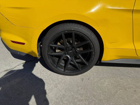 2017 Ford Mustang EcoBoost Premium