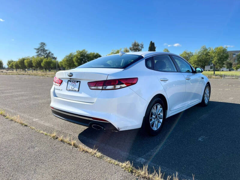 2016 Kia Optima LX
