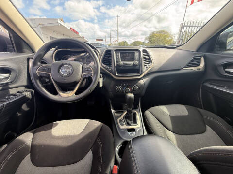 2016 Jeep Cherokee Sport Altitude