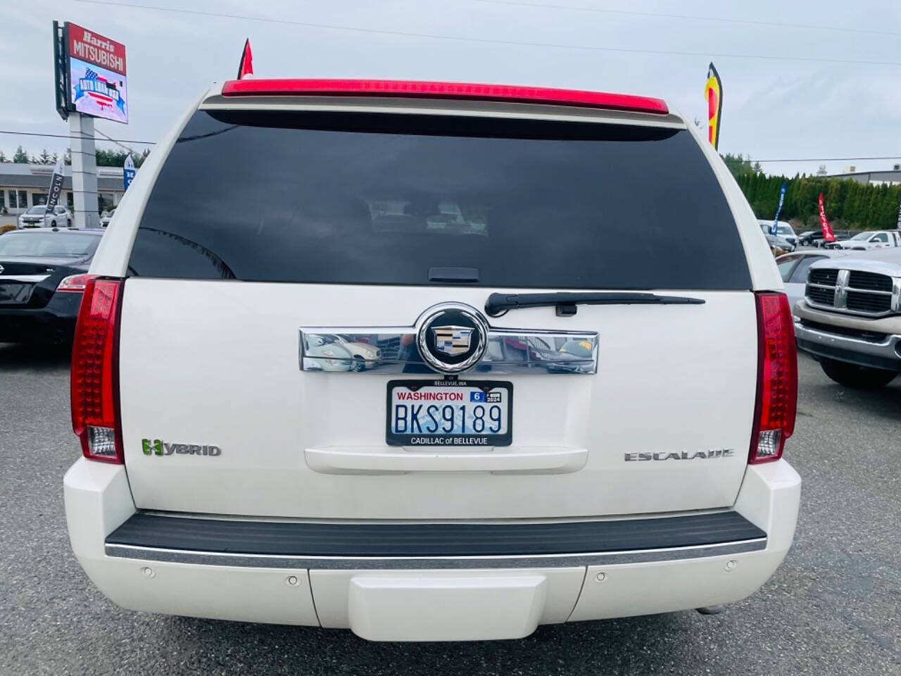 2011 Cadillac Escalade Hybrid for sale at New Creation Auto Sales in Everett, WA