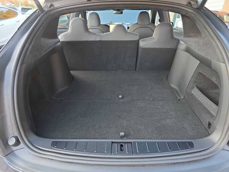 2023 Tesla Model X Standard Range