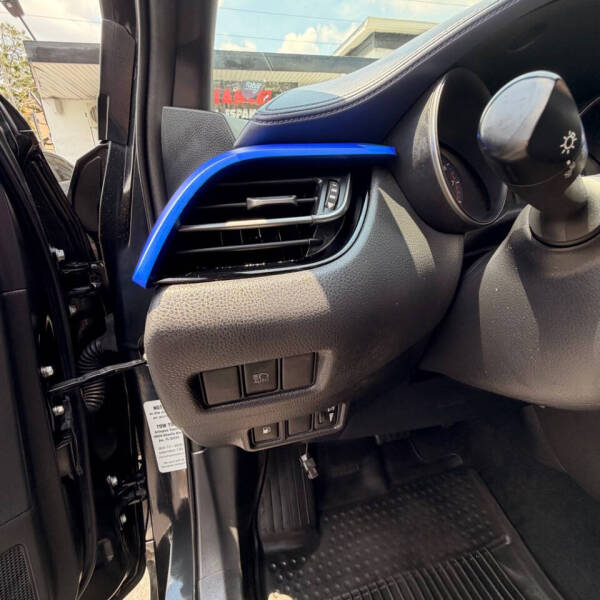 2020 Toyota C-HR XLE