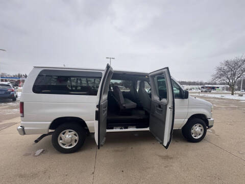 2012 Ford E-Series E-350 SD XLT