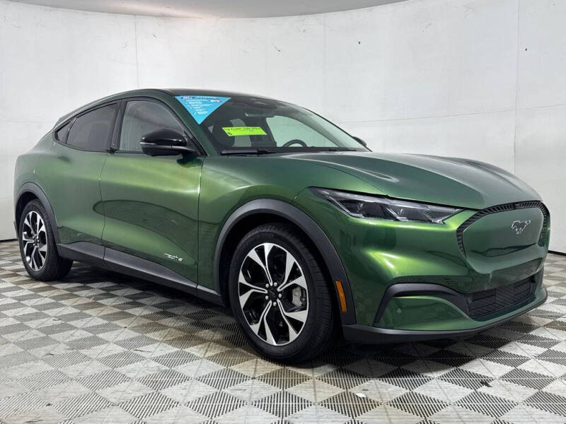 2025 Ford Mustang Mach-E Select