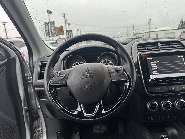 2024 Mitsubishi Outlander Sport SE