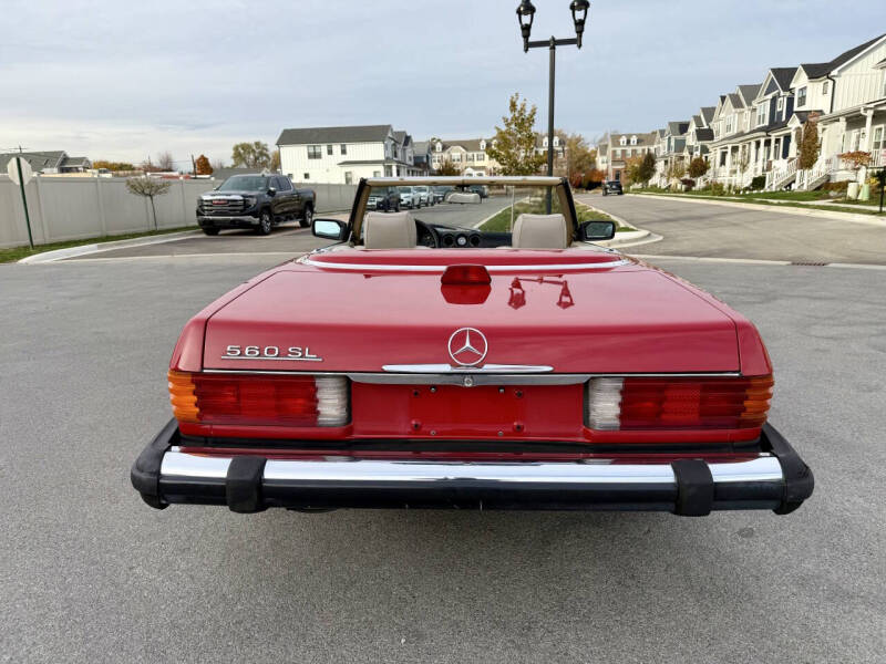 1987 Mercedes-Benz 560-Class 560 SL