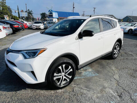 2018 Toyota RAV4 LE