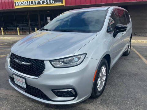 2024 Chrysler Pacifica Touring