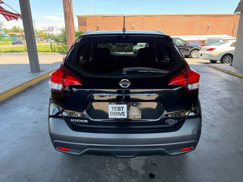 2018 Nissan Kicks SV