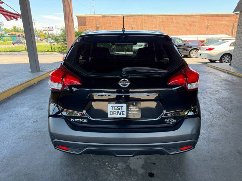 2018 Nissan Kicks SV
