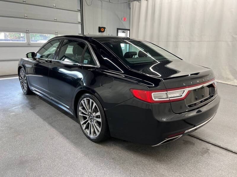 2017 Lincoln Continental Select