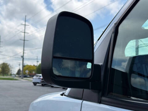 2022 GMC Savana 2500