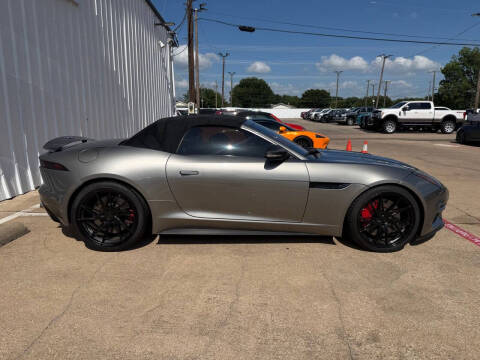 2018 Jaguar F-TYPE R