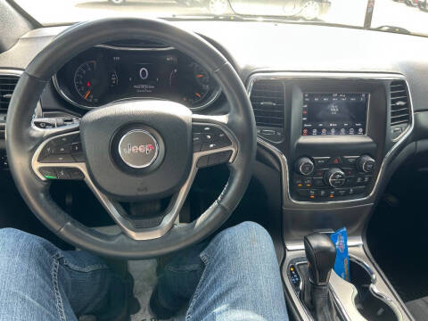 2018 Jeep Grand Cherokee Laredo