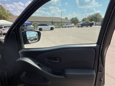 2022 Nissan Frontier S