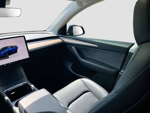 2024 Tesla Model Y Long Range