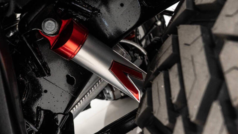 2025 Jeep Gladiator NightHawk