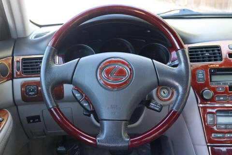 2004 Lexus ES 330