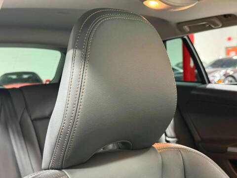 2016 Volvo V60 Cross Country T5