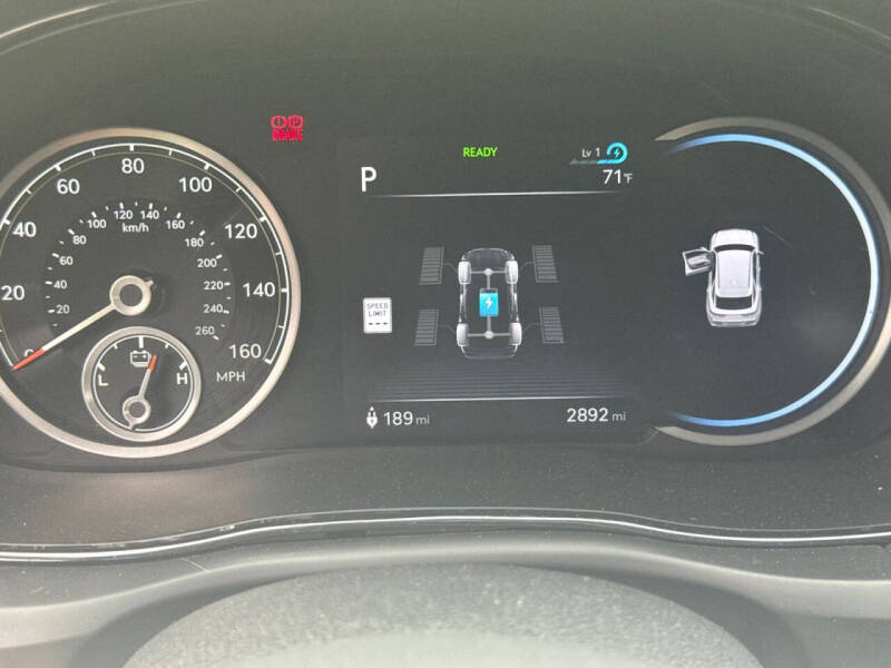 2023 Genesis Electrified GV70