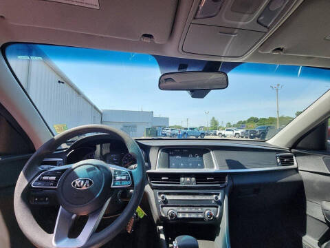 2020 Kia Optima LX