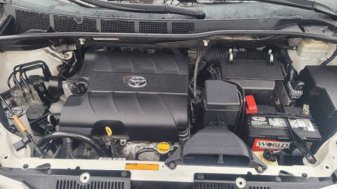 2015 Toyota Sienna Limited Premium 7-Passenger