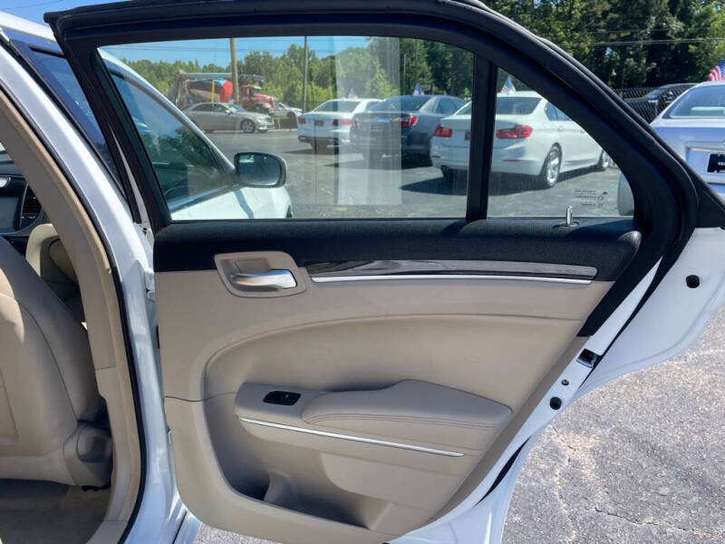 2013 Chrysler 300