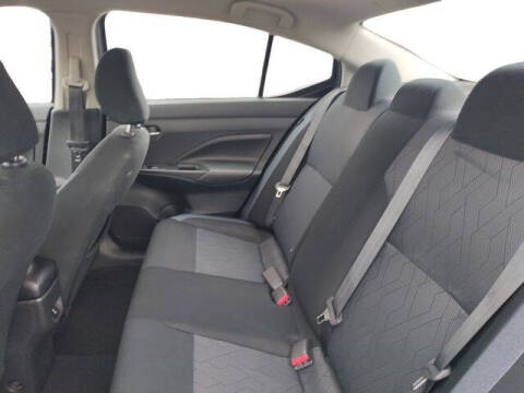 2023 Nissan Versa SV