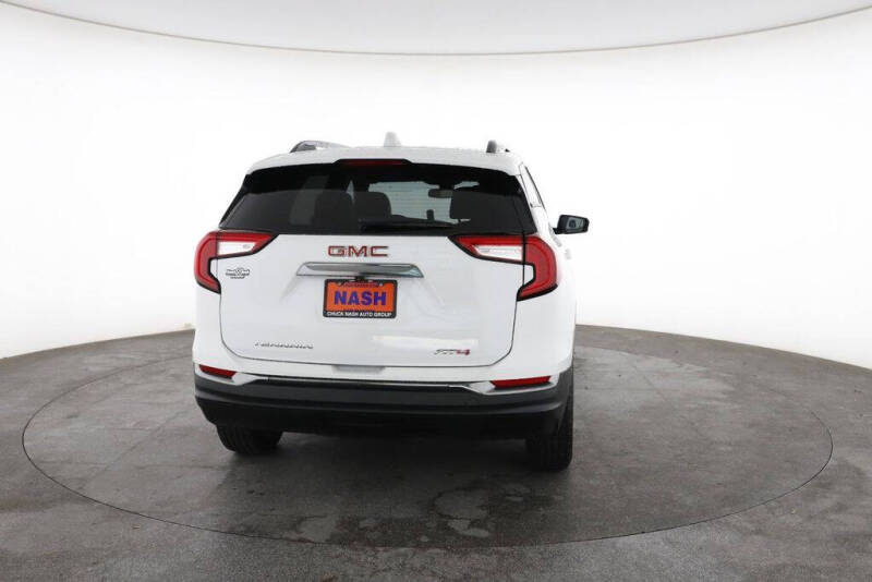 2023 GMC Terrain AT4