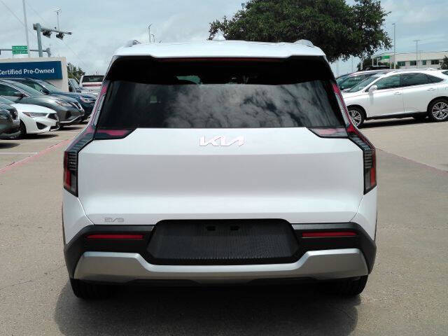 2025 Kia EV9 Wind