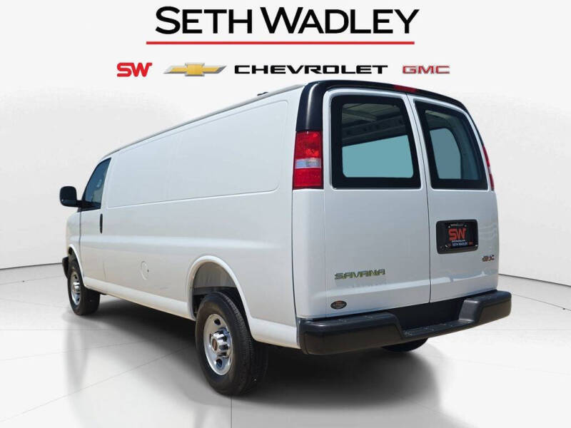 2026 GMC Savana 2500