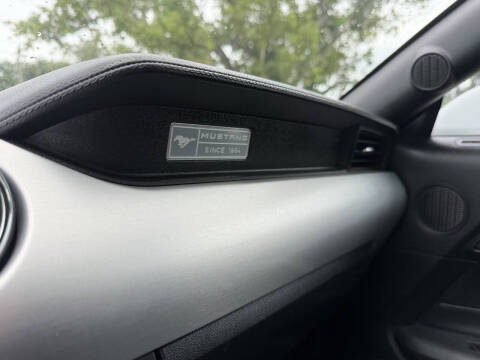 2017 Ford Mustang EcoBoost Premium