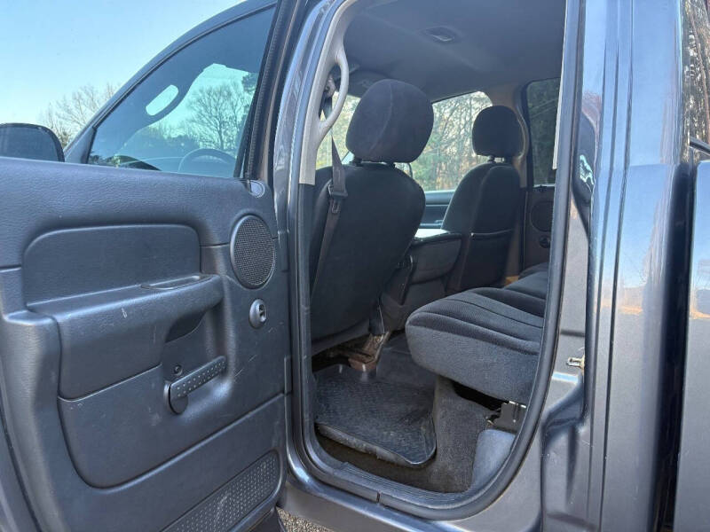 2004 Dodge Ram 1500 SLT