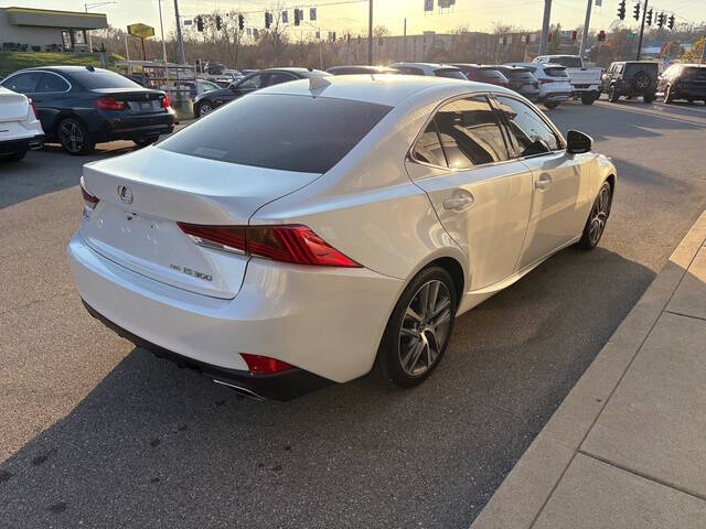 2019 Lexus IS 300