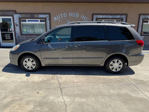 2005 Toyota Sienna LE 7 Passenger