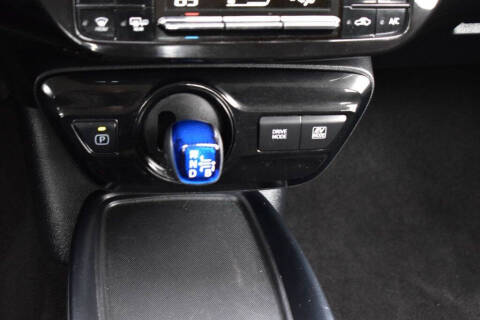 2022 Toyota Prius LE