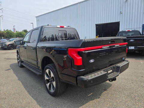 2025 Ford F-150 Lightning Platinum