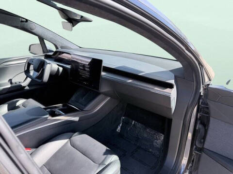 2023 Tesla Model X Standard Range