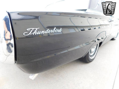 1966 Ford Thunderbird