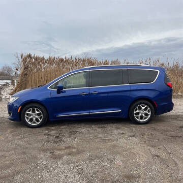 2019 Chrysler Pacifica Touring L Plus