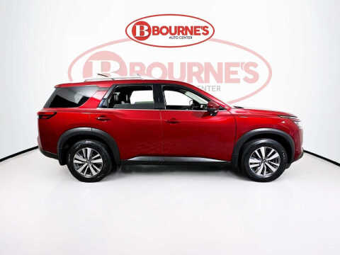 2023 Nissan Pathfinder SL