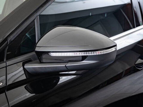 2022 Audi Q4 e-tron quattro Premium 50