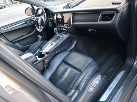 2016 Porsche Macan S